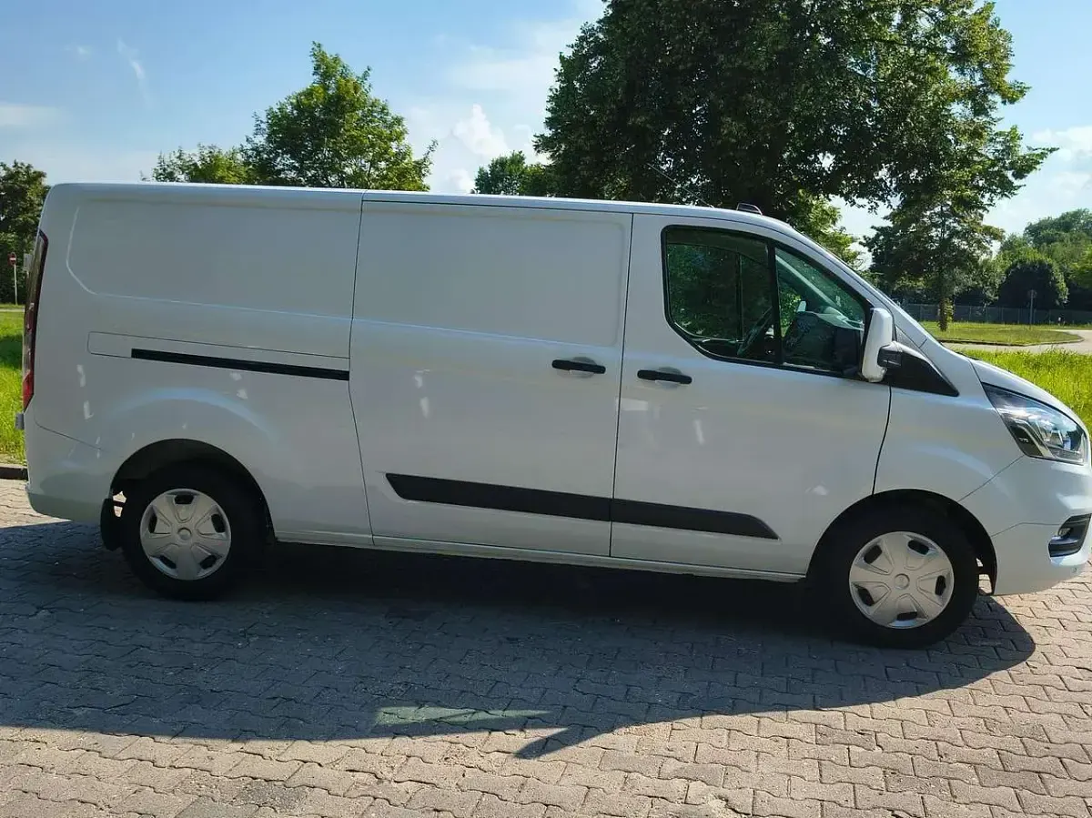 Gebraucht Ford Transit Custom 131 PS (96 kW) 2023 Frostweiß Pickup
