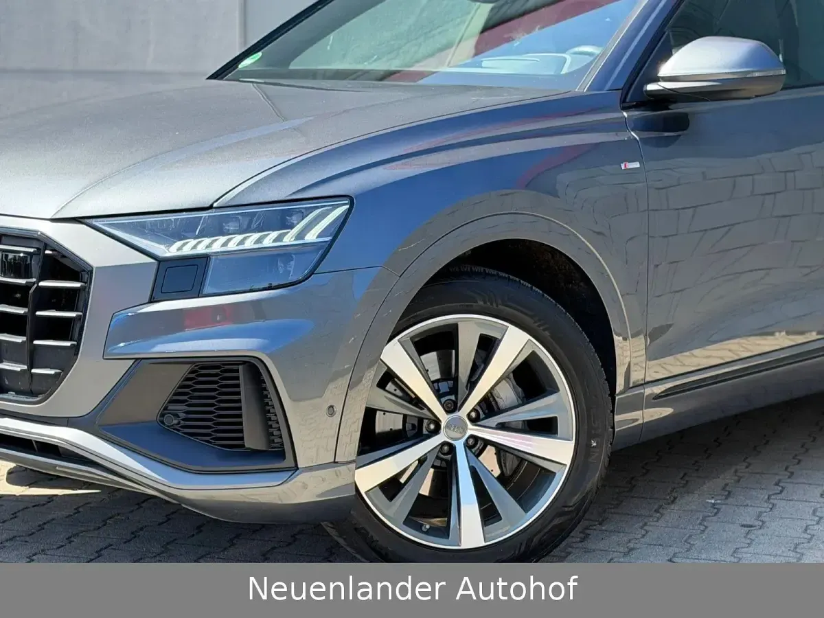 Gebraucht Audi Q8 S-Line 286 PS (210 kW) 2019 Grau SUV
