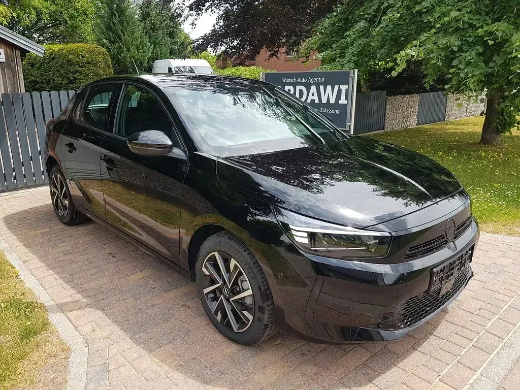 Neu Opel Corsa 101 PS (74 kW) 2025 Schwarz Kombi