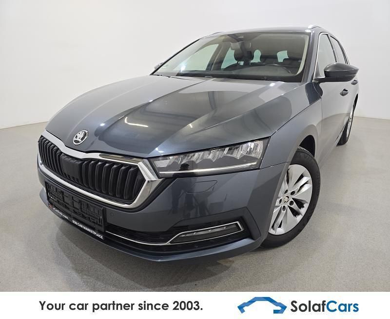 Grau Gebraucht 2020 Skoda Octavia Ambition Limousine | 15.307 € (Guter Preis) - Bild 1/4