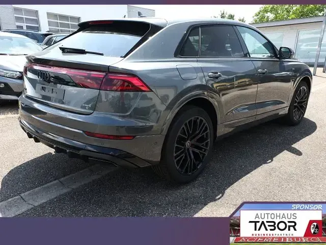 Neu Audi Q8 Comfort 286 PS (210 kW) 2026 Grau SUV