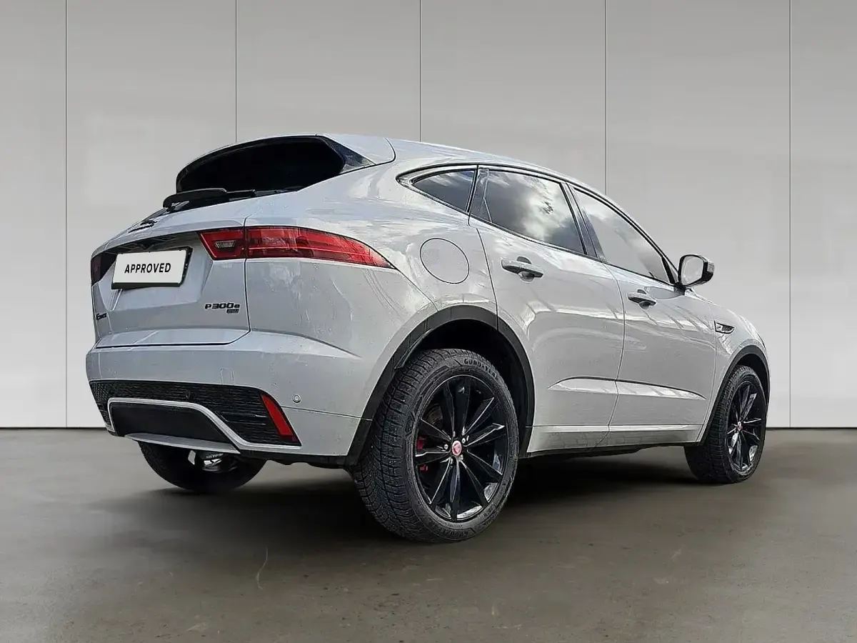 Second-hand Jaguar E-Pace R-Dynamic 313 CP (230 kW) 2021 Gri SUV