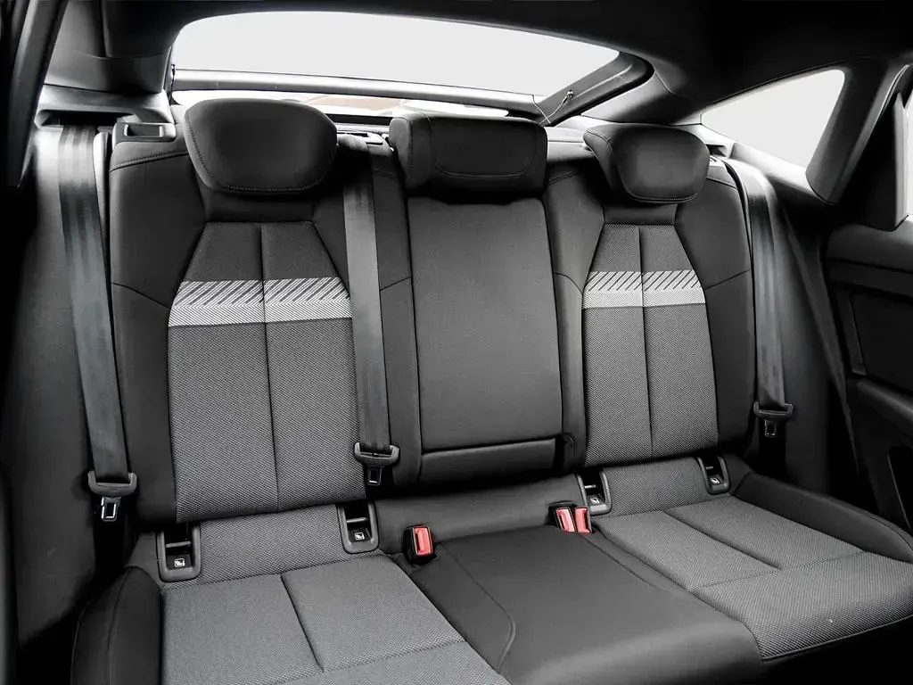 Gebraucht Audi Q4 Sportback e-tron Ambiente 150 kW (204 PS) 2023 Grau SUV