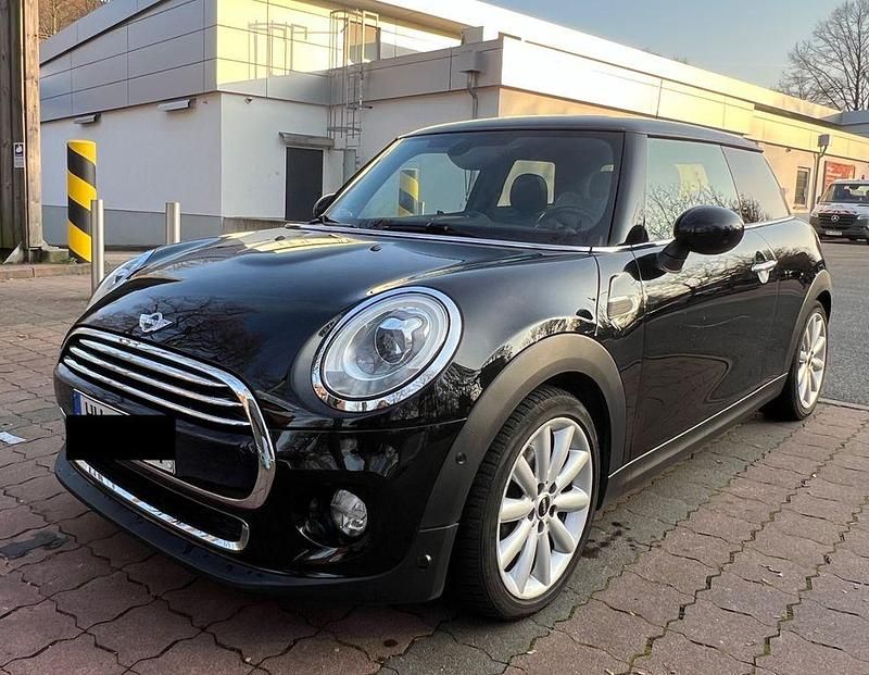 Gebraucht Mini Cooper 136 PS (100 kW) 2017 Schwarz Kleinwagen