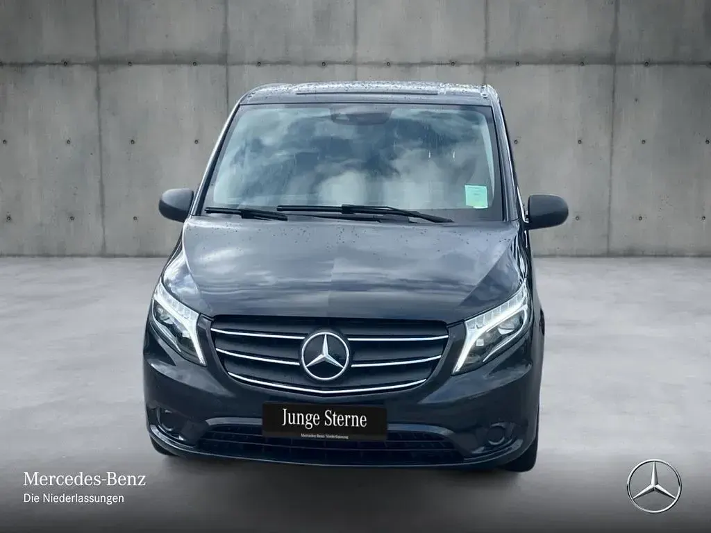 Gebraucht Mercedes Vito 190 PS (139 kW) 2022 Grau Van