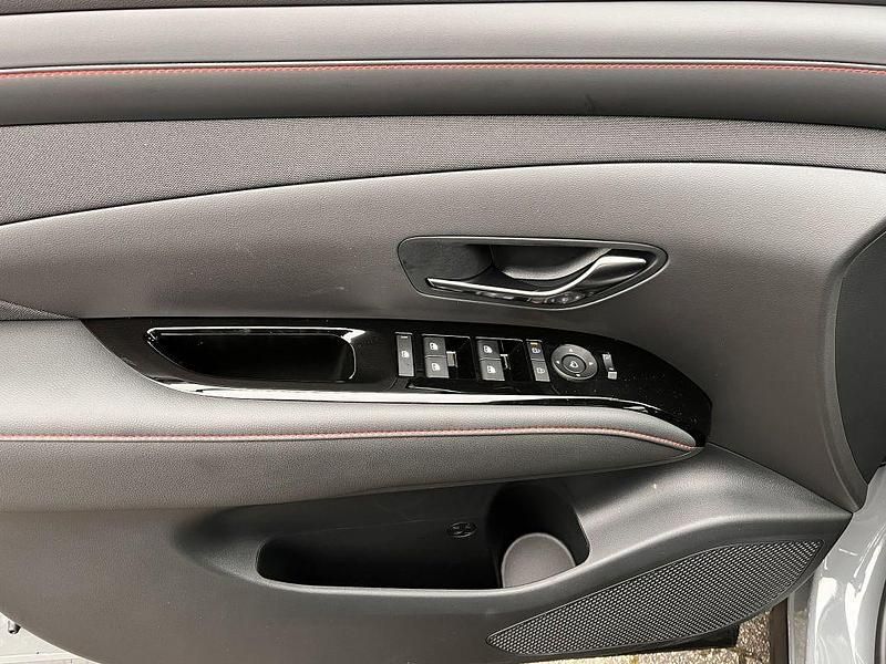 Grau Neu 2025 Hyundai Tucson N Line SUV | 33.590 € (Guter Preis) - Bild 1/3