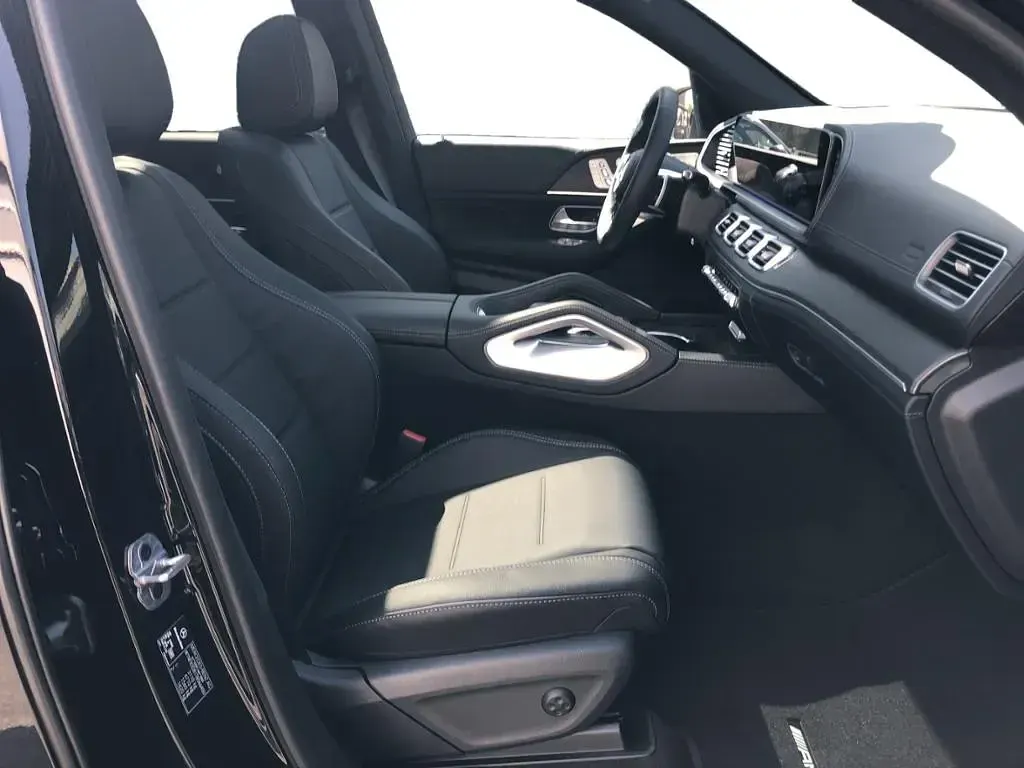 Gebraucht Mercedes GLE450 367 PS (269 kW) 2026 Schwarz metalliclack obsidianschwarz metallic SUV