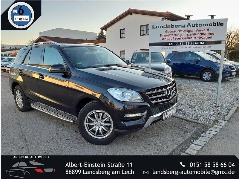 Schwarz Gebraucht 2015 Mercedes ML250 SUV | 28.990 € (Teuer) - Bild 1/4