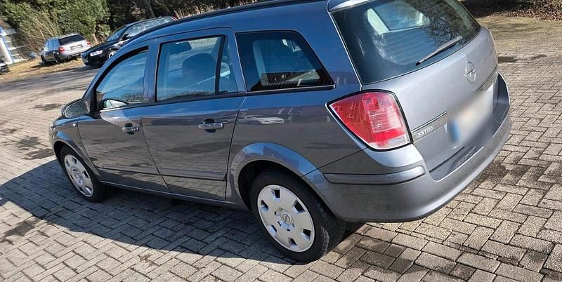 Gebraucht Opel Astra 105 PS (77 kW) 2006 Grau Kombi