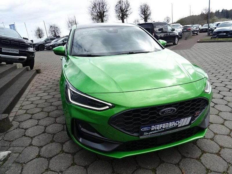 Gebraucht Ford Focus ST 280 PS (205 kW) 2025 Mean green Limousine