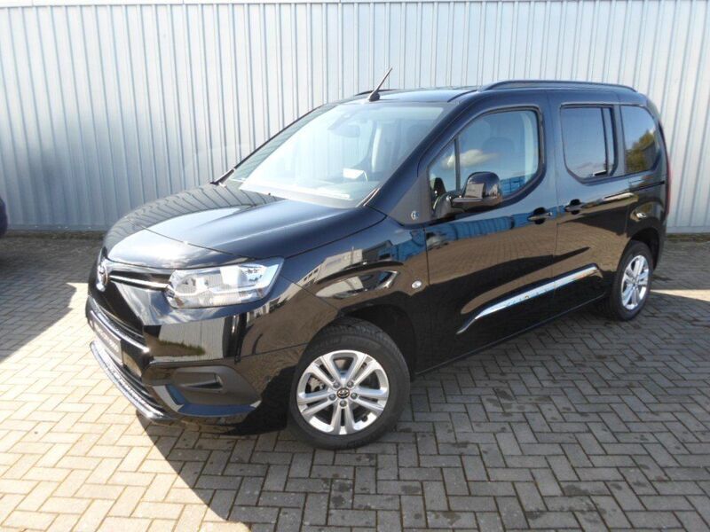 Graphitschwarz Neu 2024 Toyota Proace Verso City Kombi | 31.990 € (Teuer) - Bild 1/4