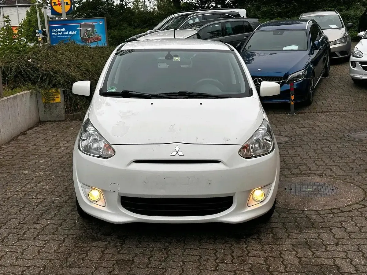 Gebraucht Mitsubishi Space Star 80 PS (58 kW) 2016 Weiß Kleinwagen