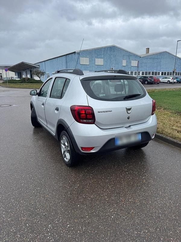 Gebraucht Dacia Sandero Stepway 90 PS (66 kW) 2018 Grau Limousine