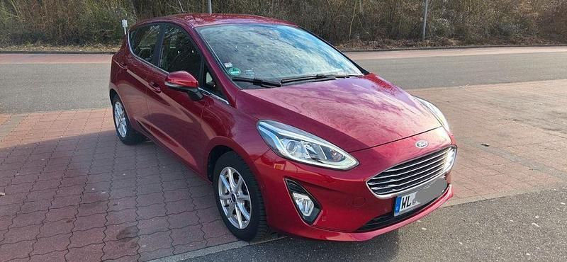 Gebraucht Ford Fiesta Titanium 101 PS (74 kW) 2019 Rot Kleinwagen