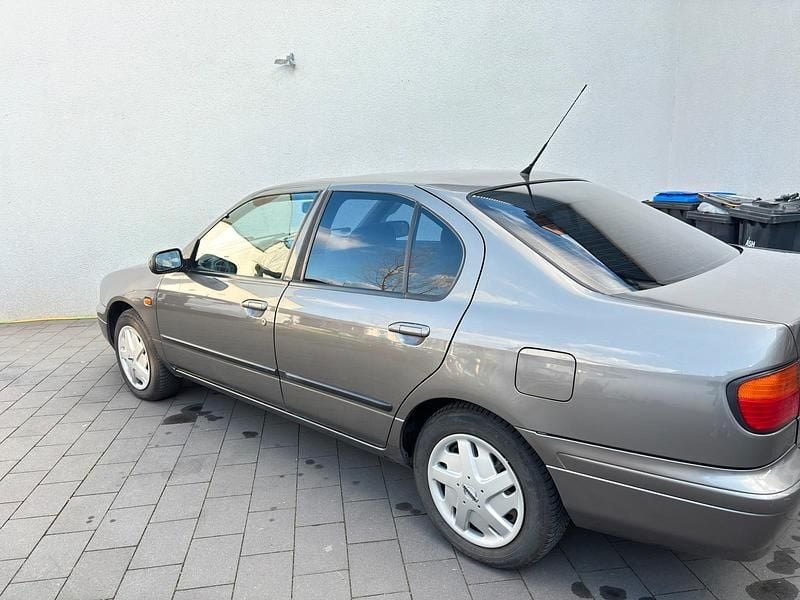Gebraucht Nissan Primera 90 PS (66 kW) 1998 Grau Kombi