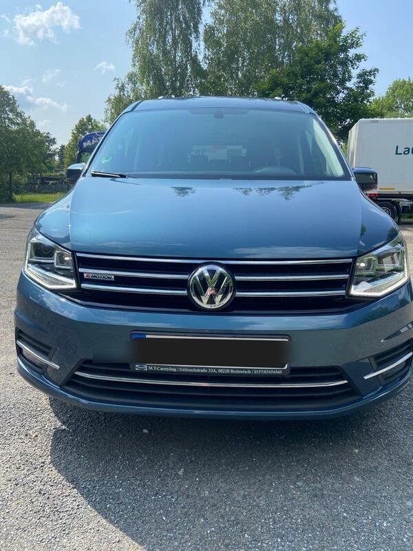 Grün Gebraucht 2017 VW Caddy Maxi Van / Kleinbus | 22.490 € (Teuer) - Bild 1/4