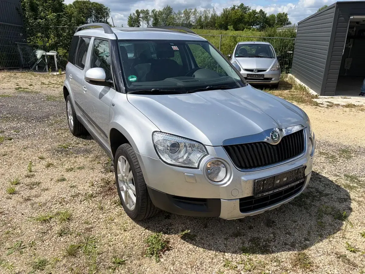 Gebraucht Skoda Yeti Plus Edition 140 PS (102 kW) 2013 Silber SUV