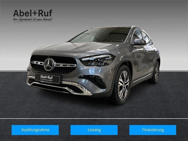Gebraucht Mercedes GLA200 Progressive 163 PS (119 kW) 2025 Grau SUV