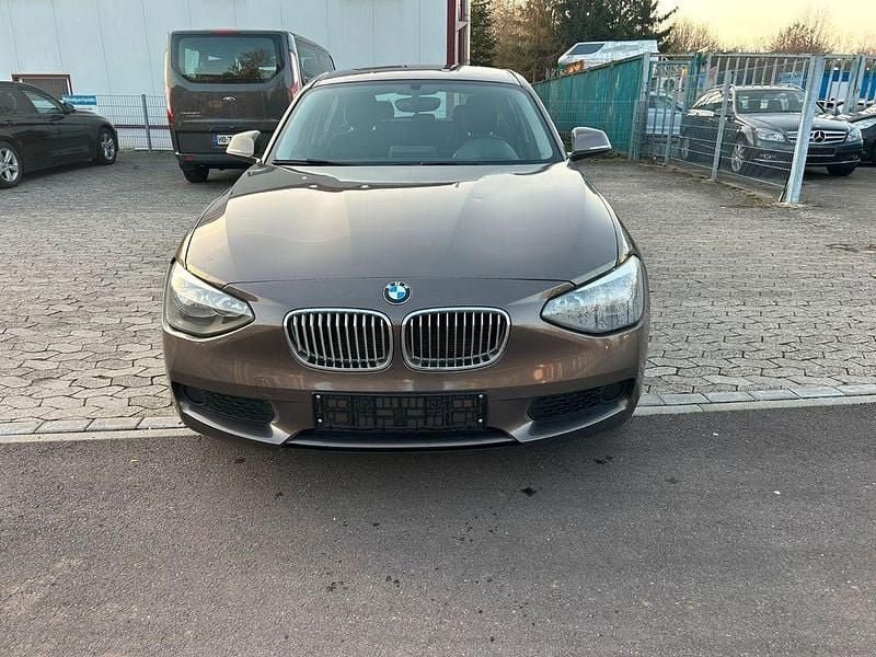 Gebraucht BMW 114 102 PS (75 kW) 2013 Braun Kleinwagen