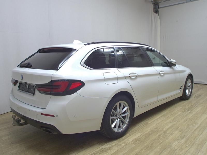 Gebraucht BMW 530 Performance 286 PS (210 kW) 2021 Weiss Kombi