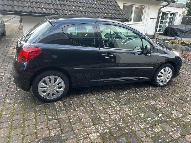 Schwarz Gebraucht 2007 Peugeot 207 Filou Limousine | 1.150 € (Fairer Preis) - Bild 1/4