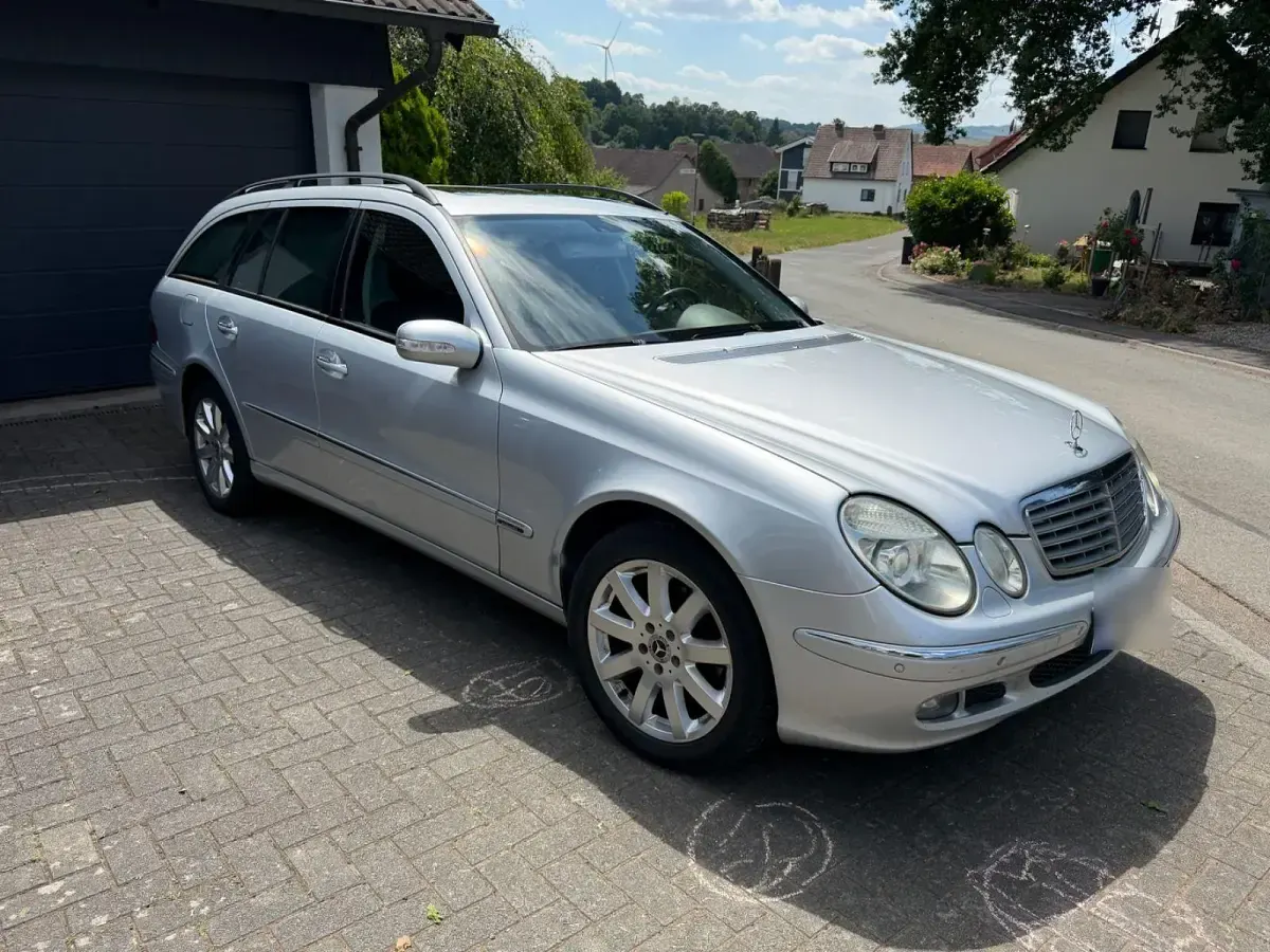 Gebraucht Mercedes E280 Elegance 190 PS (139 kW) 2005 Silber Limousine