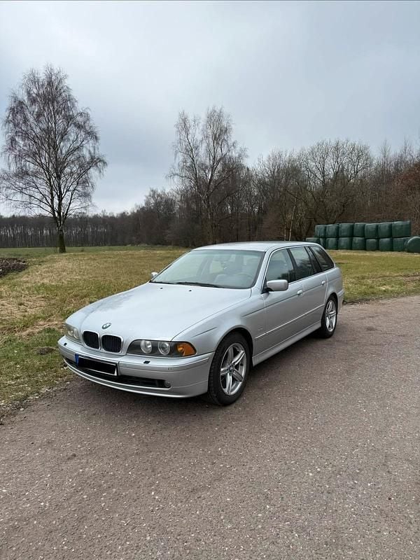 Gebraucht BMW 525 192 PS (141 kW) 2001 Silber Kombi