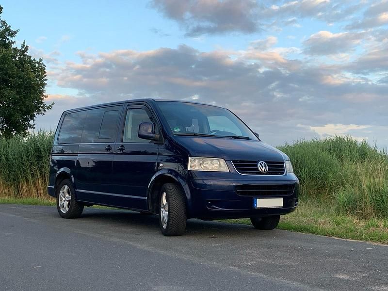 Blau Gebraucht 2005 VW T5 Van | 9.000 € (Etwas zu teuer) - Bild 1/4