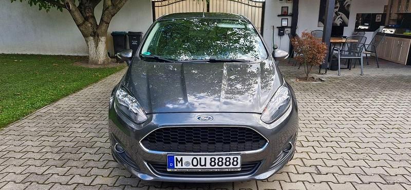Gebraucht Ford Fiesta Celebration 101 PS (74 kW) 2016 Grau Kleinwagen