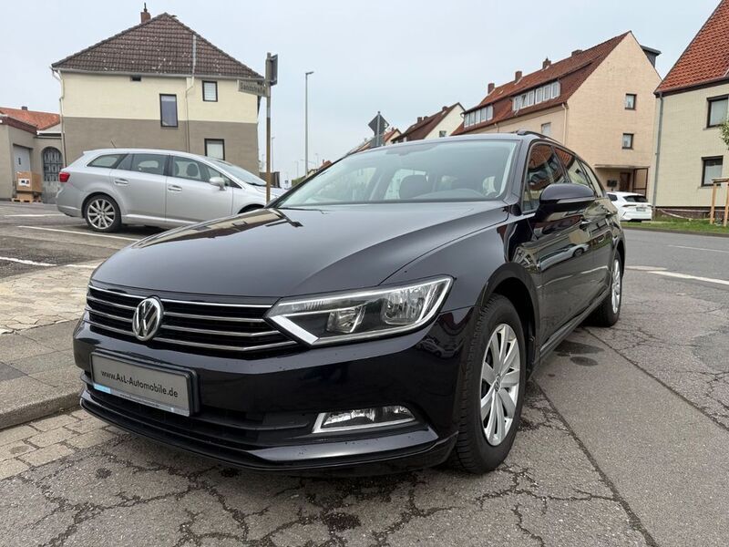 Schwarz Gebraucht 2016 VW Passat Trendline Kombi | 6.999 € (Guter Preis) - Bild 1/4