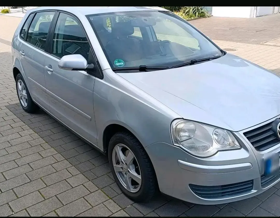 Gebraucht VW Polo 75 PS (55 kW) 2008 Grau Kleinwagen