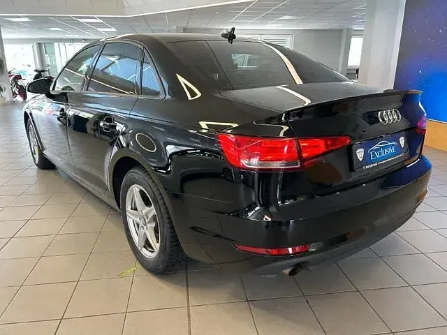 Gebraucht Audi A4 Basis 330 PS (242 kW) 2017 Schwarz Limousine