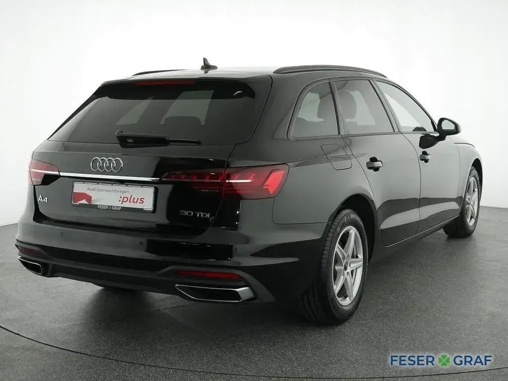 Gebraucht Audi A4 Ambiente 136 PS (100 kW) 2023 Brillantschwarz Kombi