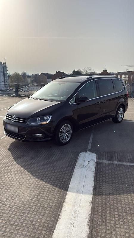Gebraucht VW Sharan Highline 140 PS (102 kW) 2010 Schwarz Van / Kleinbus