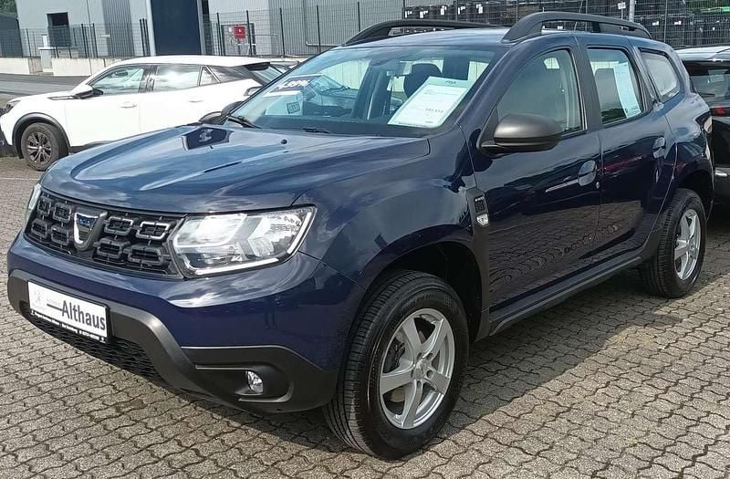 Blau marine Gebraucht 2018 Dacia Duster Comfort SUV | 12.950 € (Fairer Preis) - Bild 1/4