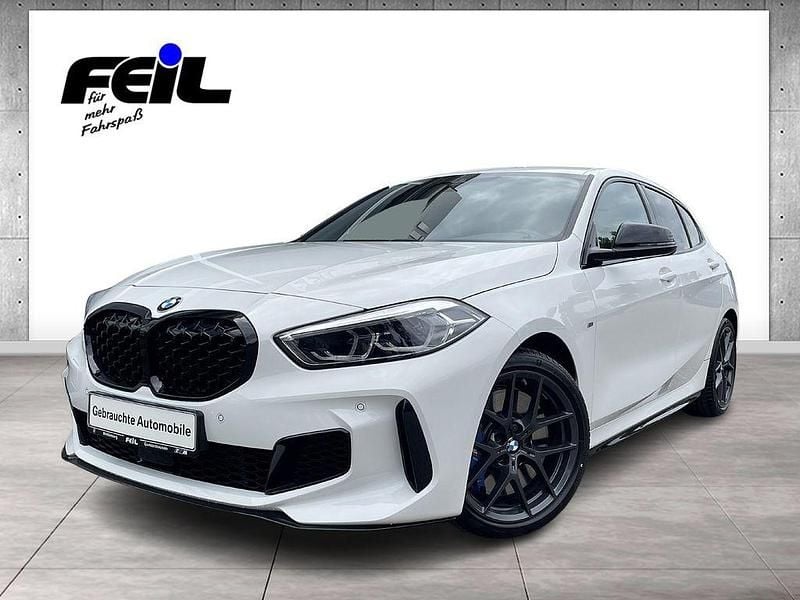 Alpinweiss iii Gebraucht 2024 BMW M135 Performance Kleinwagen | 38.990 € (Guter Preis) - Bild 1/4