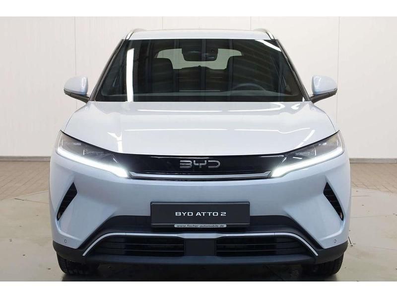 Gebraucht BYD Atto 2 Comfort 150 kW (204 PS) 2026 Skiing white SUV