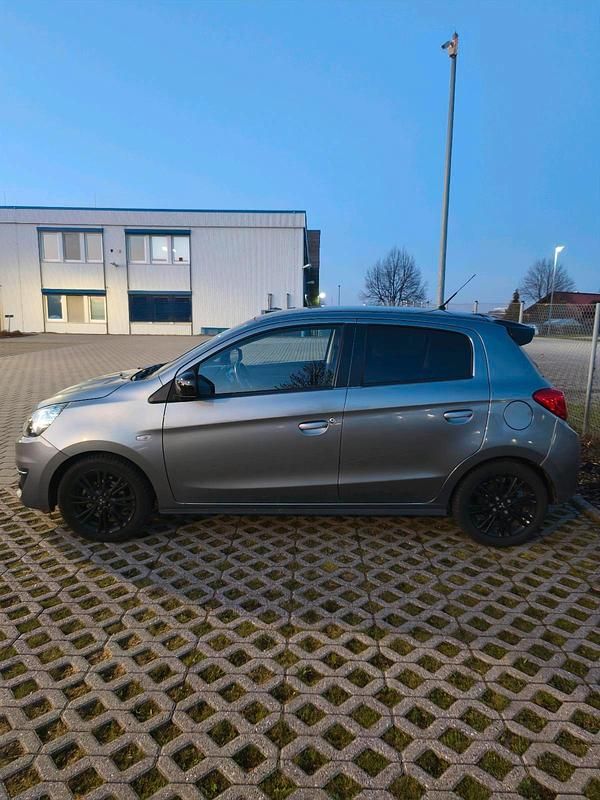 Gebraucht Mitsubishi Space Star 80 PS (58 kW) 2020 Grau Kleinwagen