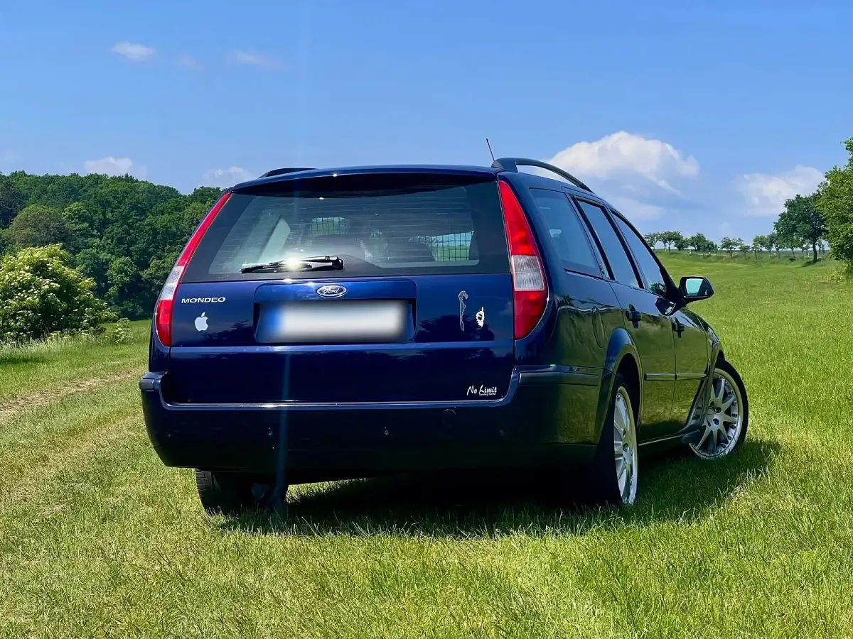 Gebraucht Ford Mondeo Ghia 170 PS (125 kW) 2001 Blau Kombi