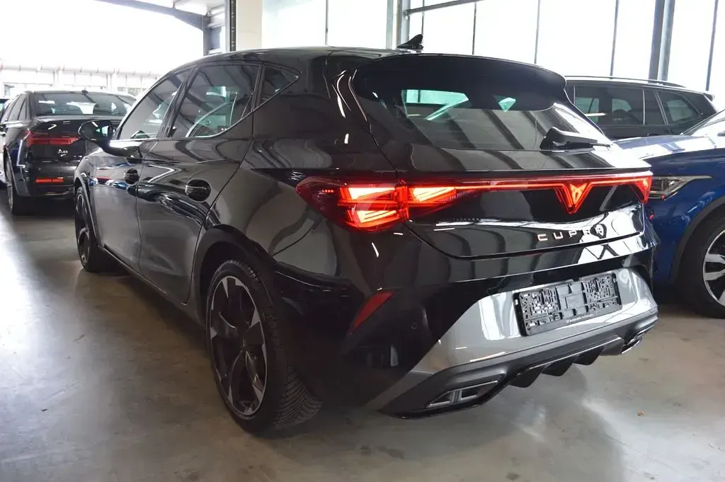 Gebraucht Cupra Leon 150 PS (110 kW) 2025 Schwarz Limousine
