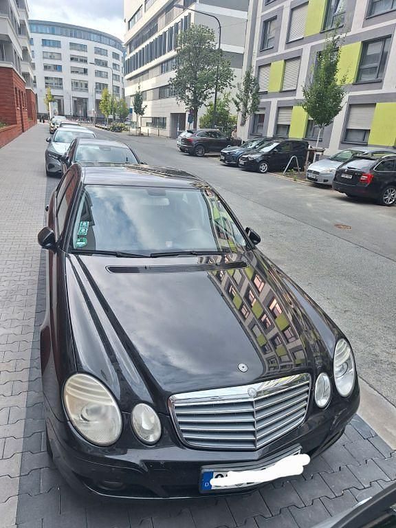 Schwarz Gebraucht 2007 Mercedes 200 Limousine | 3.490 € (Fairer Preis) - Bild 1/4