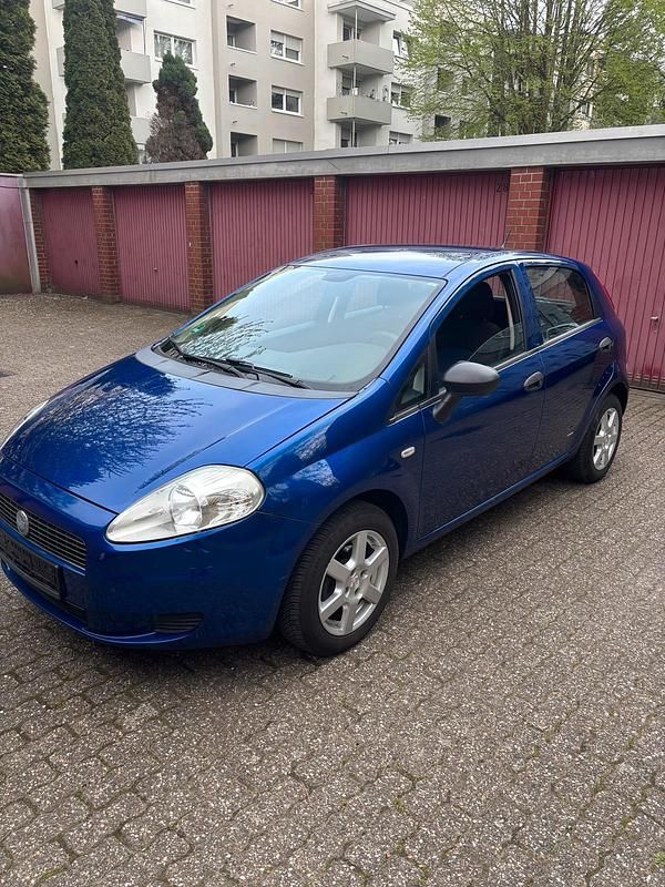 Gebraucht Fiat Punto 78 PS (57 kW) 2008 Blau Kleinwagen