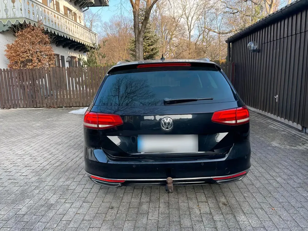 Second-hand VW Passat 220 CP (161 kW) 2015 Negru Break