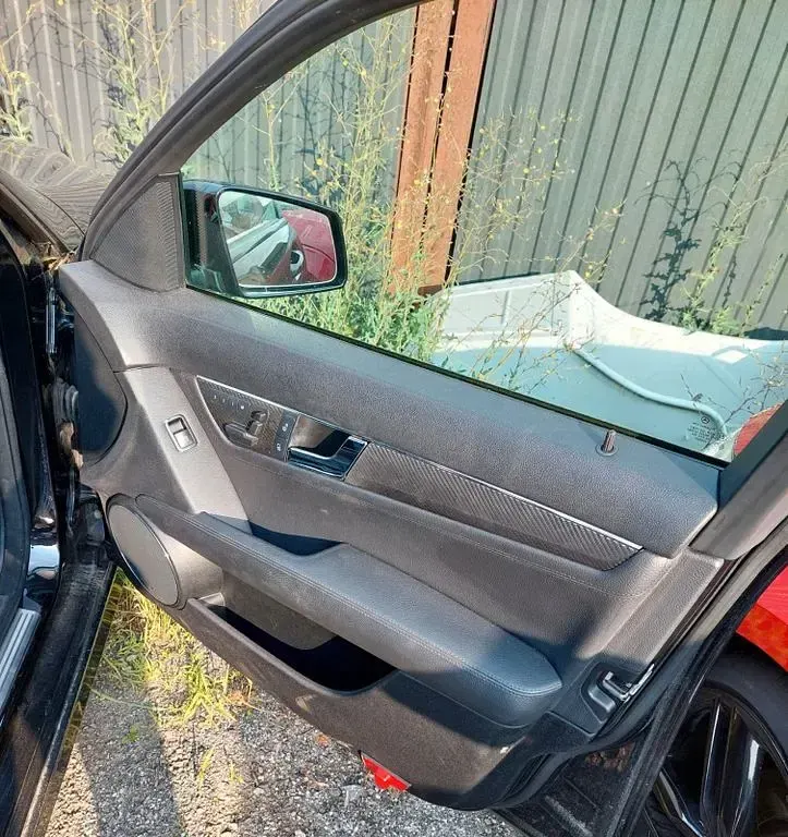 Gebraucht Mercedes C320 Avantgarde 224 PS (164 kW) 2008 Schwarz Limousine
