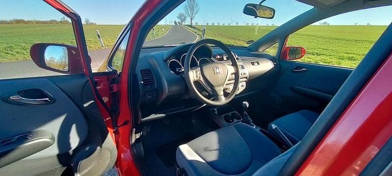Gebraucht Honda Jazz ES 83 PS (61 kW) 2005 Rot Kleinwagen