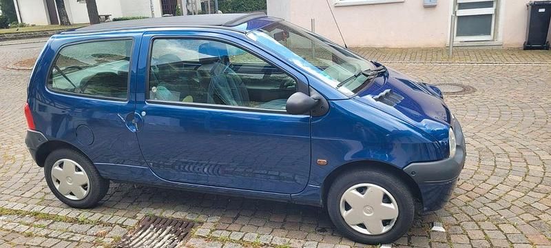 Blau Gebraucht 1998 Renault Twingo Liberty Kleinwagen | 1.150 € (Guter Preis) - Bild 1/4
