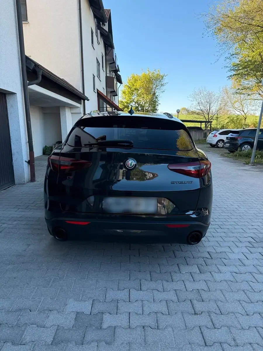 Gebraucht Alfa Romeo Stelvio Tech Edition 209 PS (153 kW) 2019 Schwarz SUV