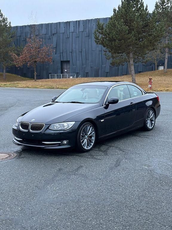 Gebraucht BMW 335 Cabriolet Performance 306 PS (225 kW) 2013 Schwarz Cabrio
