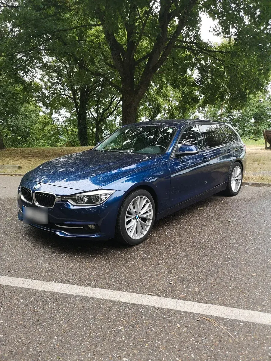 Gebraucht BMW 320 Sport Line 190 PS (139 kW) 2016 Blau Kombi