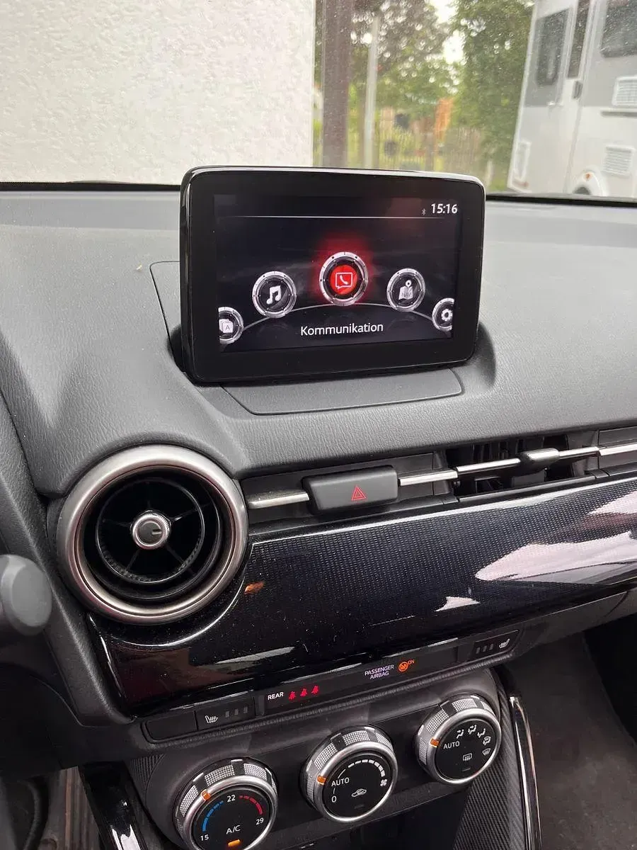 Gebraucht Mazda 2 Exclusive-Line 75 PS (55 kW) 2021 Blau Kleinwagen